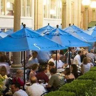 Rowes Wharf Sea Grille